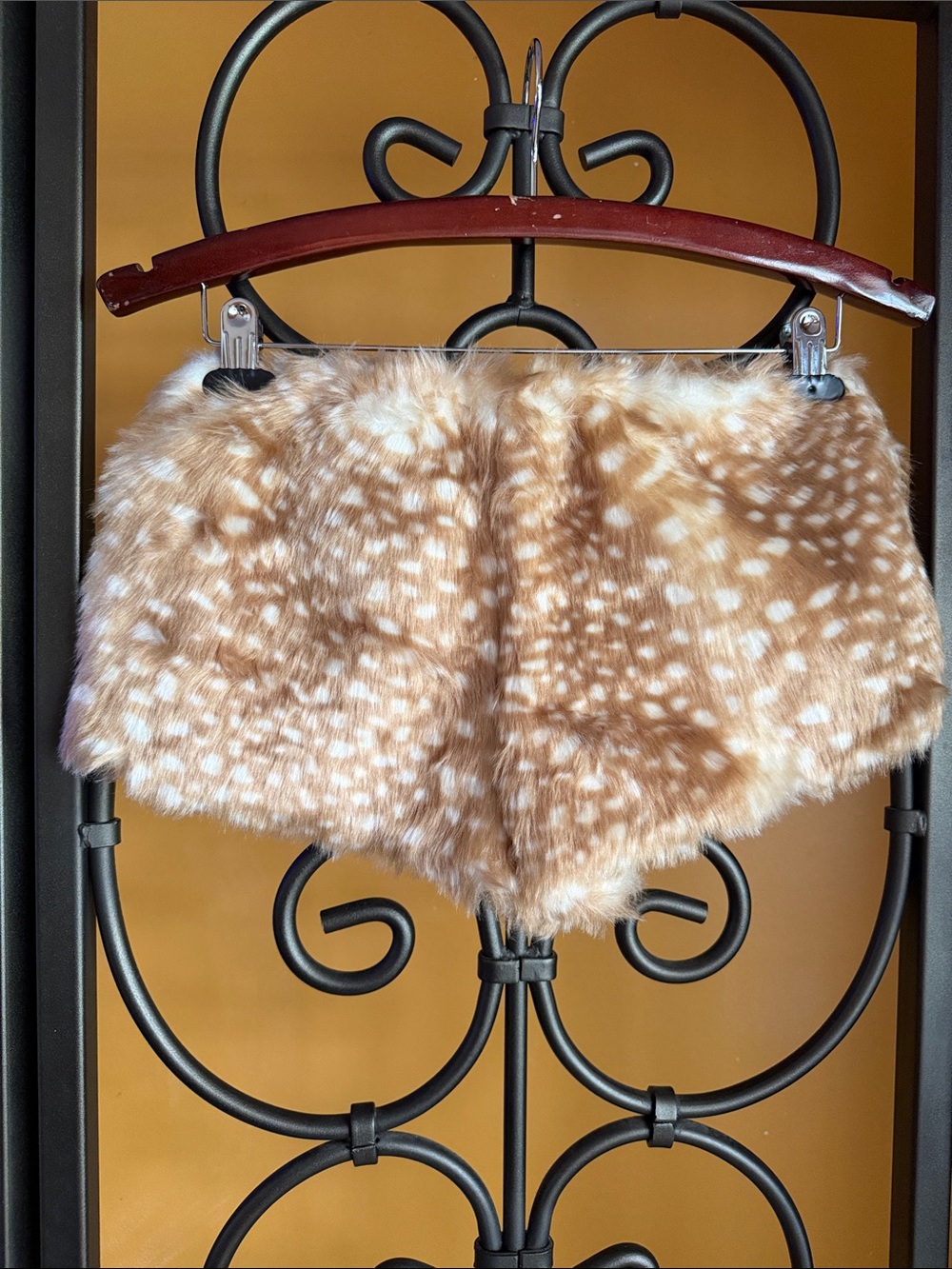 EGO Bambi Faux Fur Shorts - Picture 5 of 12